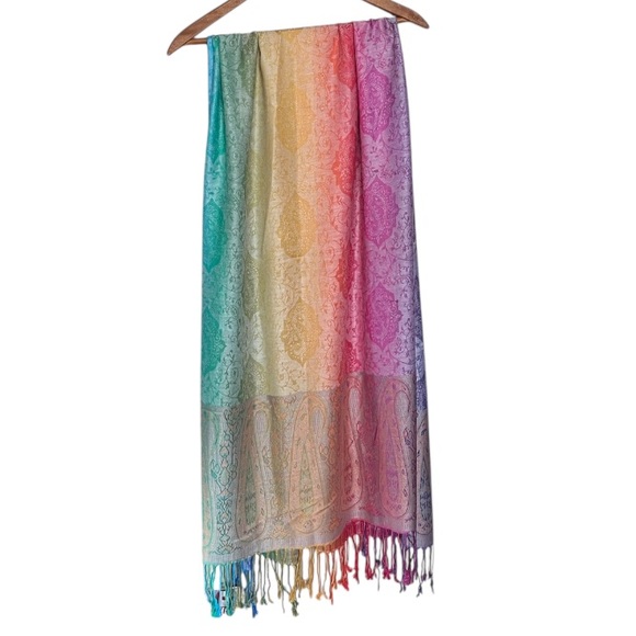 Accessories - Super soft rainbow paisley pashmina scarf